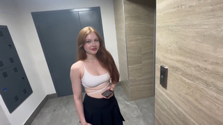 Порно актриса Lizzy Wild